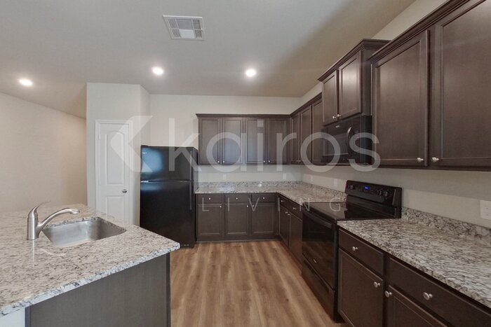 Building Photo - 900 NW 6th St