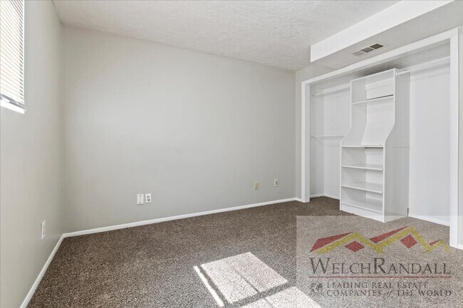 Building Photo - Beautiful Rental Home in Highland