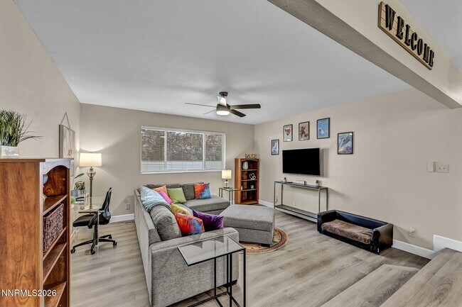 Building Photo - 1490 Foster Dr