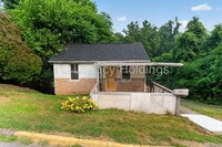 Building Photo - 1610 N 18th St
