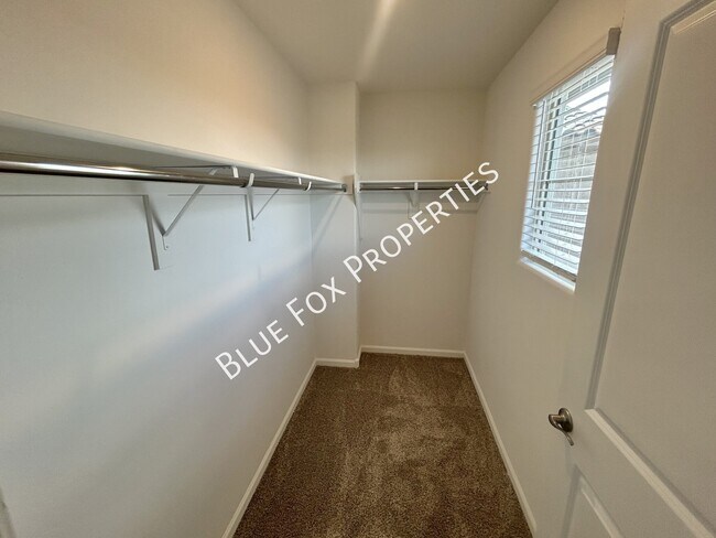 Building Photo - 6973 W Jadewood Ln