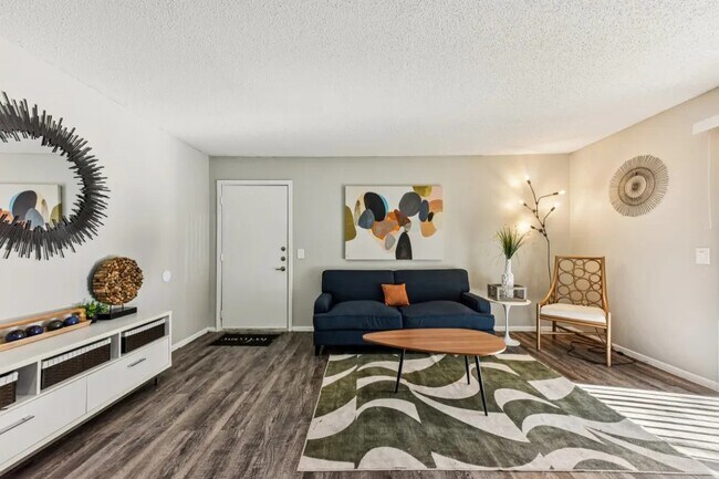 Building Photo - 2501 Wickersham Ln