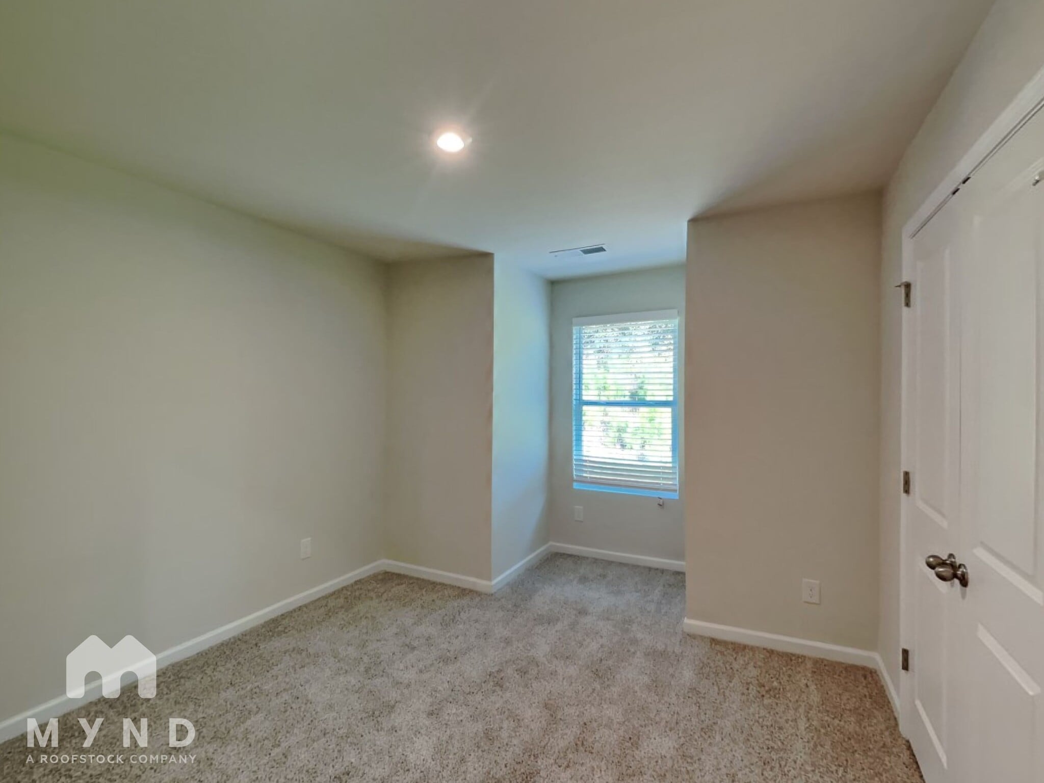 Building Photo - 1187 Park Center Cir