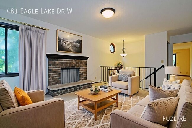 Primary Photo - 481 W Eagle Lake Dr
