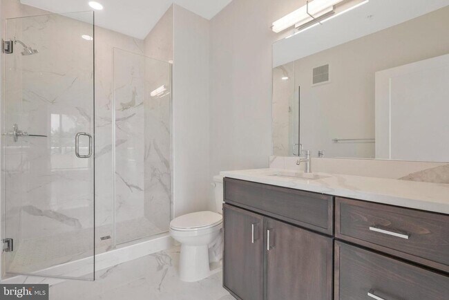 Building Photo - 635 Slaters Ln