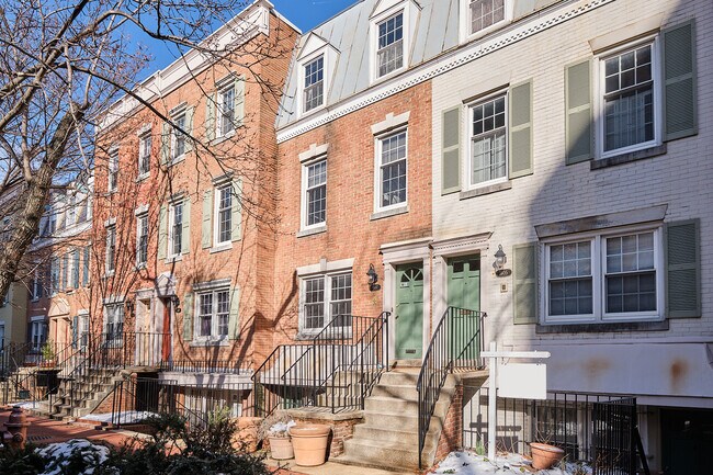 Building Photo - 1607 Corcoran St NW