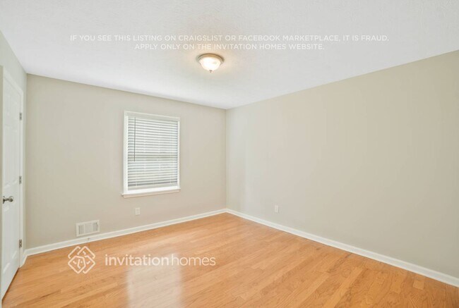 Building Photo - 468 Summerville Dr NW