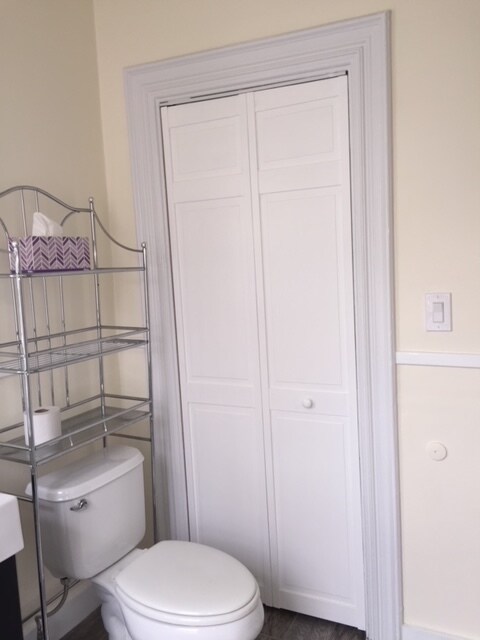 Building Photo - 25 Newton St