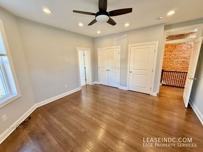 Building Photo - 4429 9th St NW