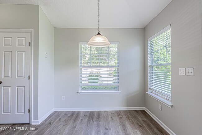 Building Photo - 2141 Stone Creek Dr