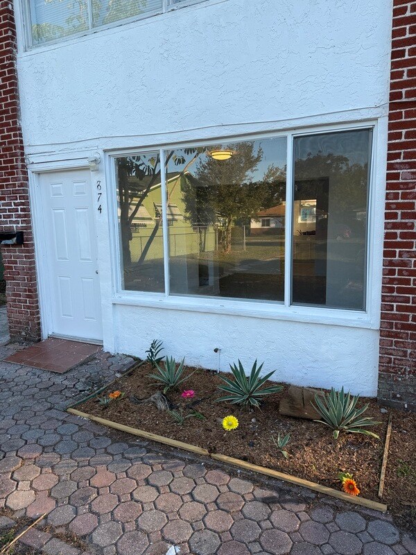 Building Photo - 874 21st Ave S