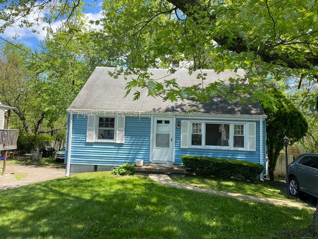 Primary Photo - 50 N Taylor Ave
