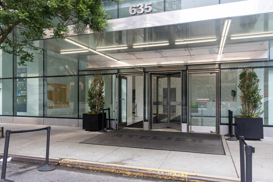 Building Photo - 635 W 42nd St