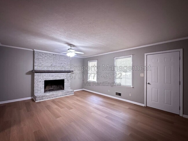 Building Photo - 4014 White Oak Ct NW