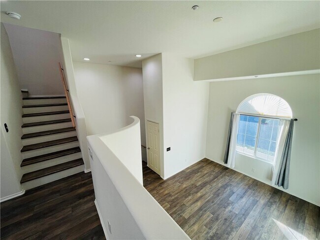 Building Photo - 33590 Willow Haven Ln