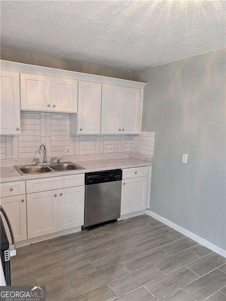 Building Photo - 201 Peyton Pl SW