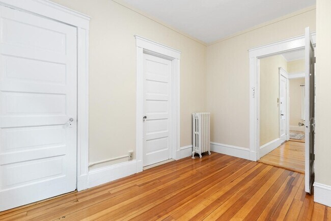 Building Photo - 222 Rawson Rd