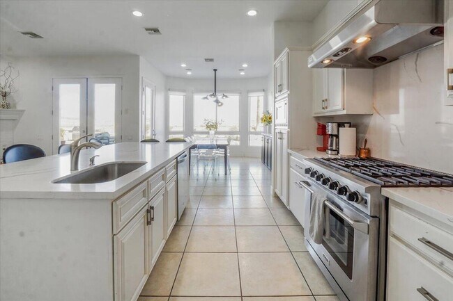 Building Photo - 34620 Via Josefina Dr