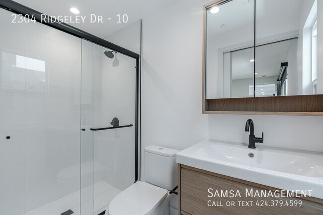 Building Photo - 2304 Ridgeley Dr