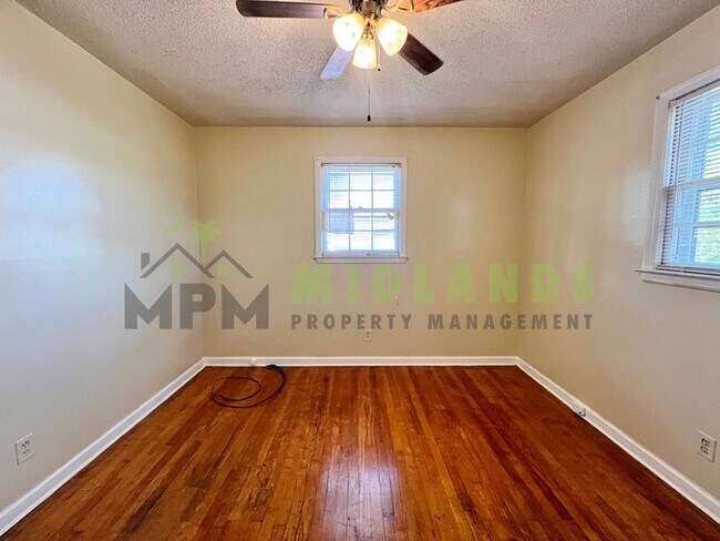 Building Photo - 1217 Faraway Dr