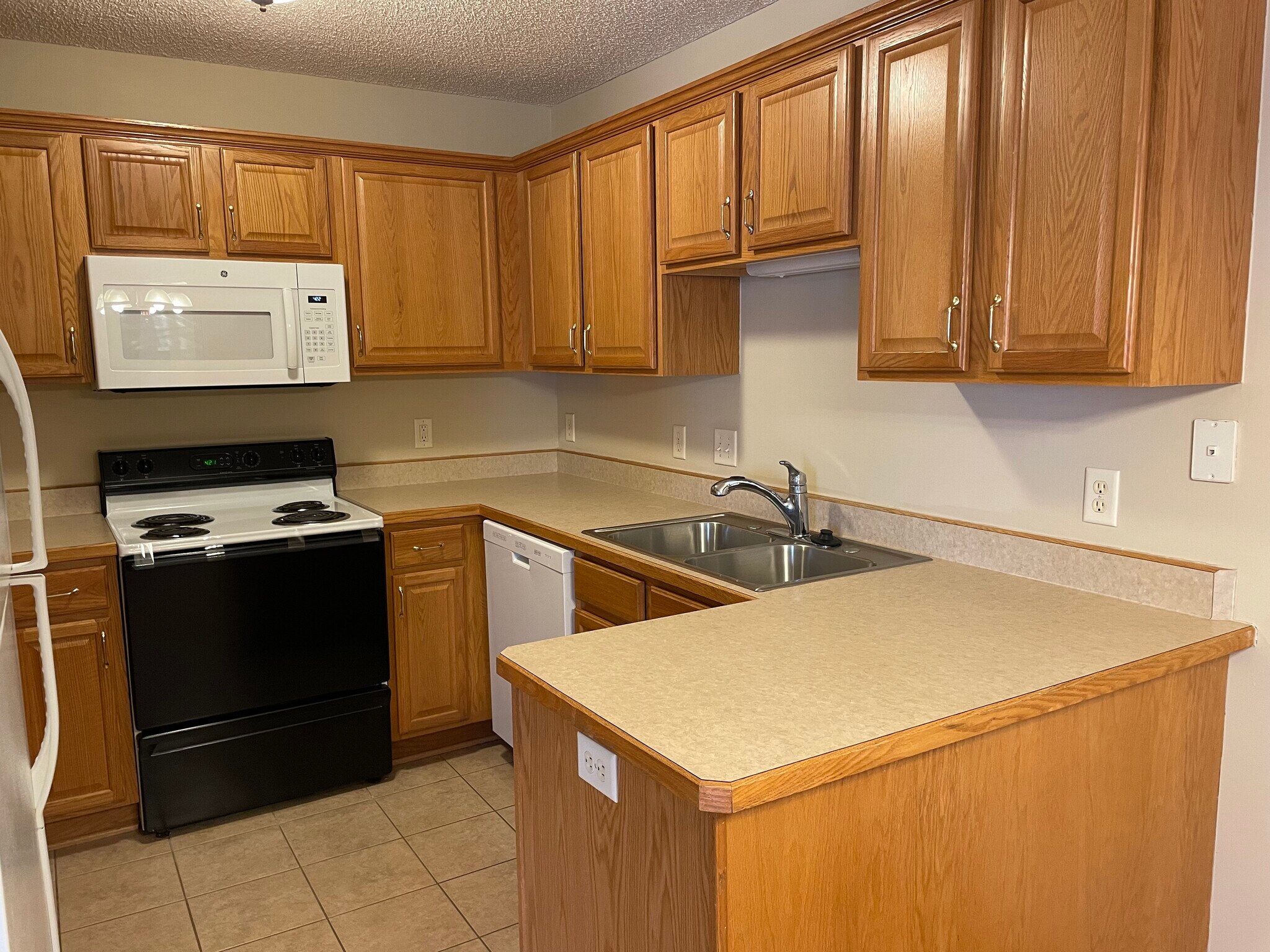 Building Photo - 1238 Larkspur Ln