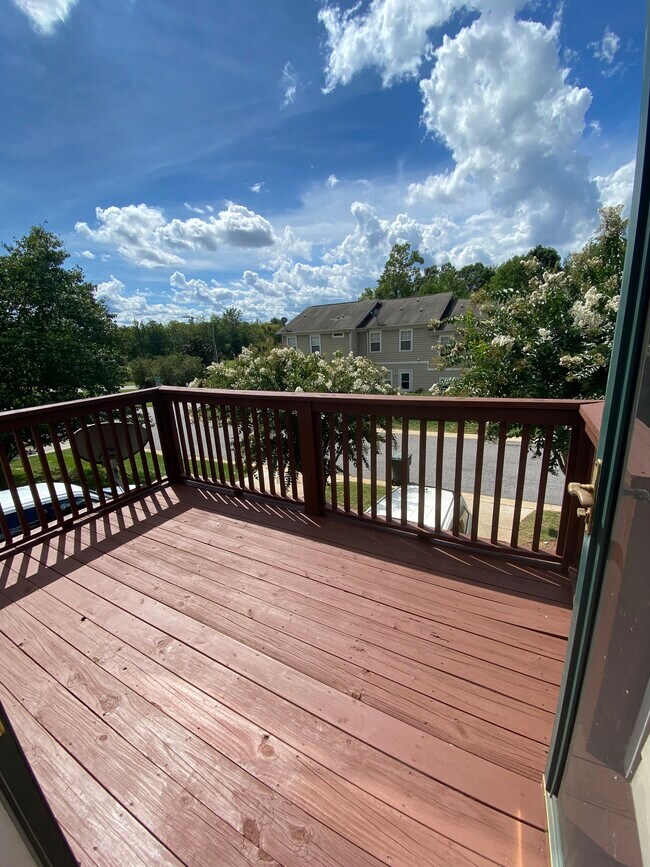 Nice balcony porch off the family room. - 137 High Ridge Rd