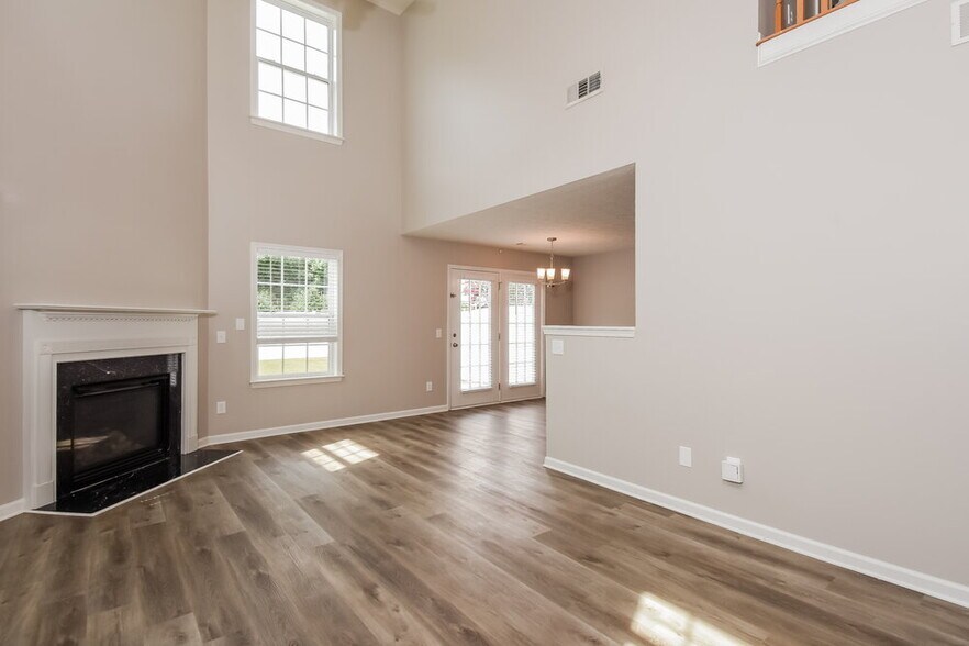 Building Photo - 5995 Mountain Top Pl