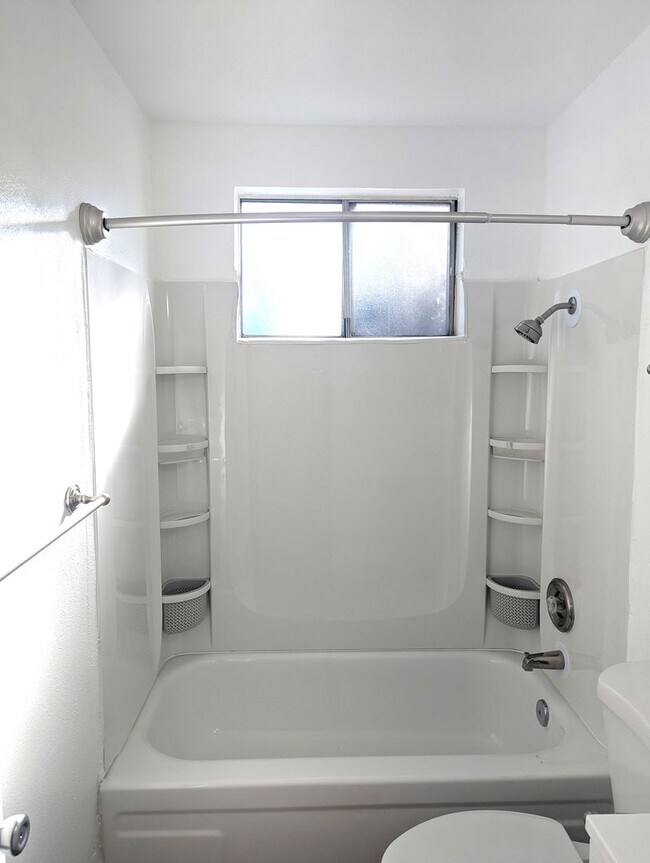 Building Photo - Q Street