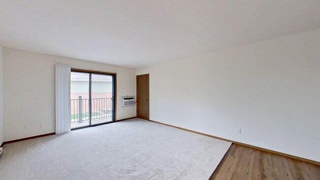 Building Photo - Renovated Upper 2 Bedroom 2 Bathroom Apartment Available