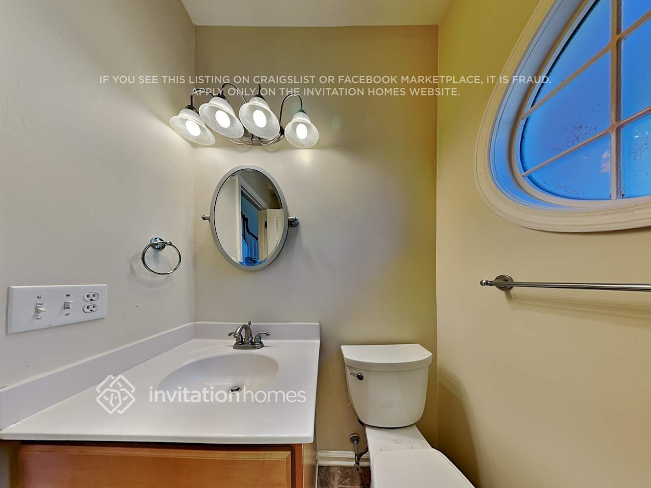 Building Photo - 8737 Londonshire Dr