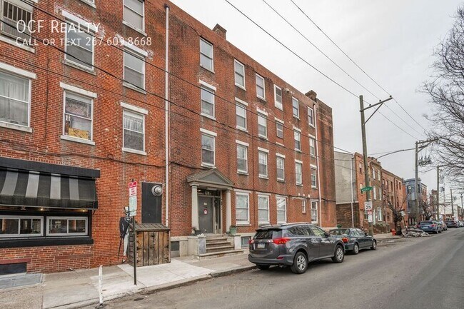 Building Photo - 734 S 9th St