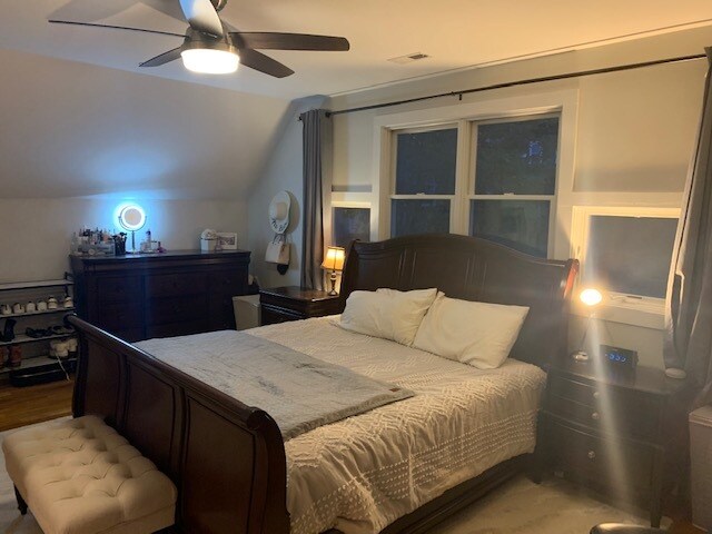 Master Bedroom - 51 Glen Rd