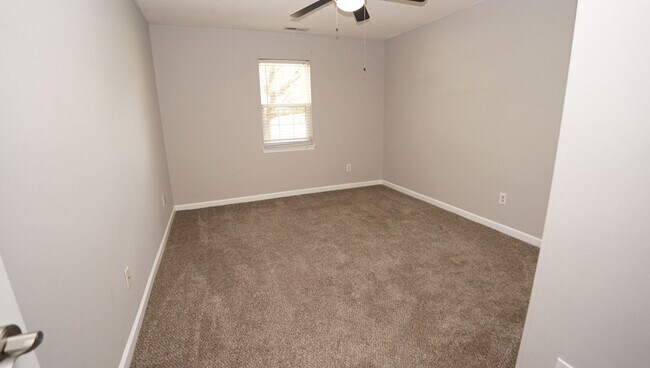 Building Photo - 103 Eastgate Dr