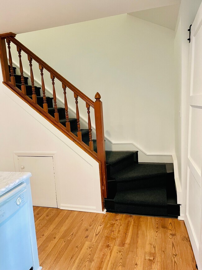 Building Photo - 122 Winners Cir