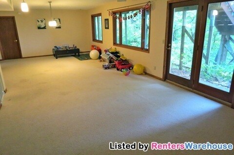 Building Photo - 1649 Norwood Dr