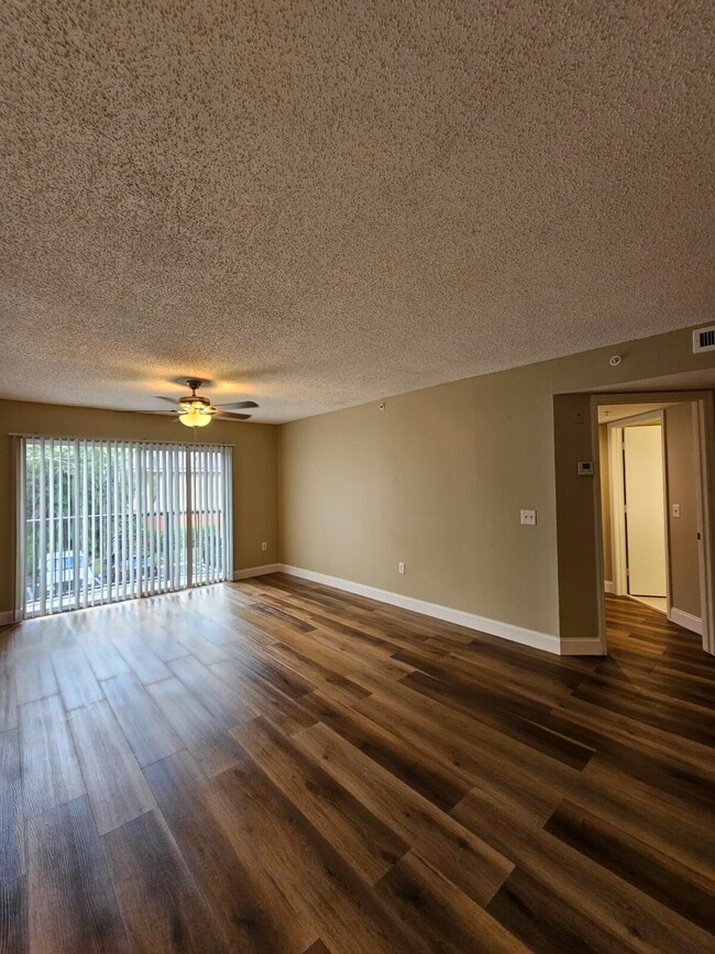 Building Photo - 4187 N Haverhill Rd