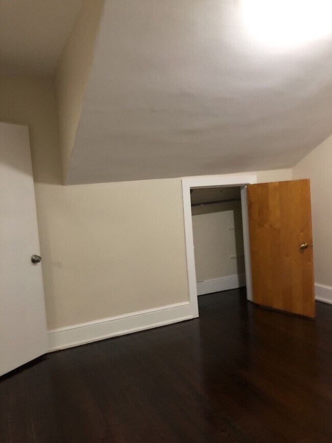 Building Photo - 1327 White Horse Pike