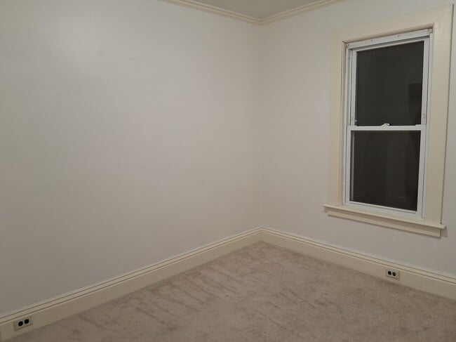 2nd bedroom - 307 Church St