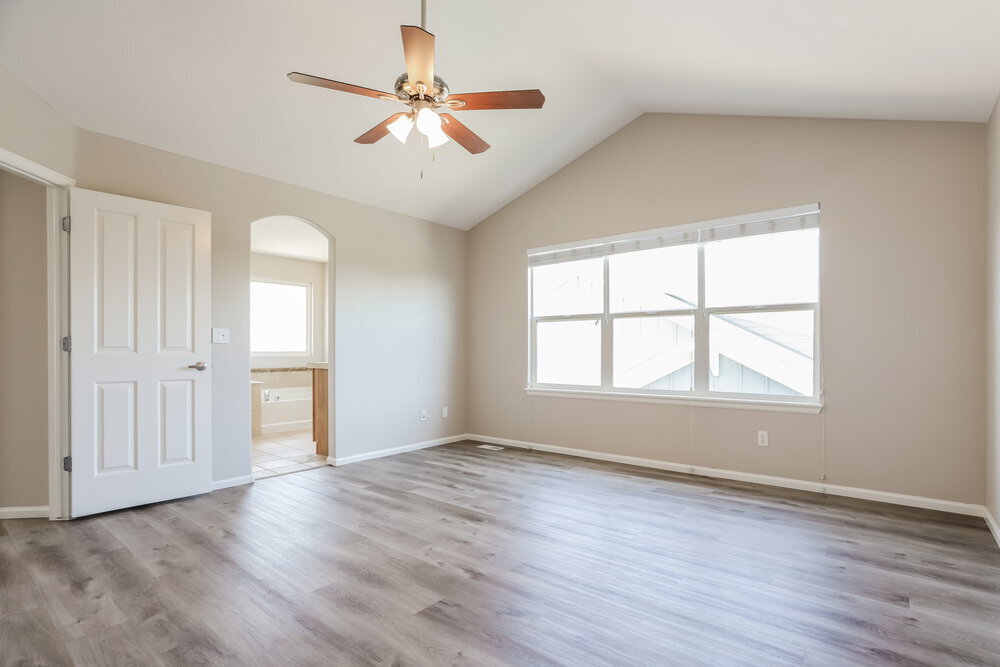Building Photo - 1711 Red Poppy Dr