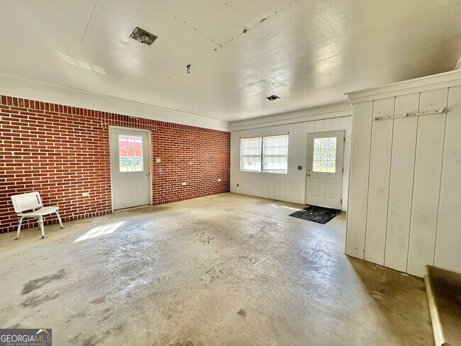 Building Photo - 1233 GA-120