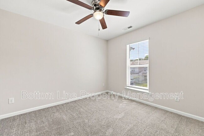 Building Photo - 1615 Glacier Dr