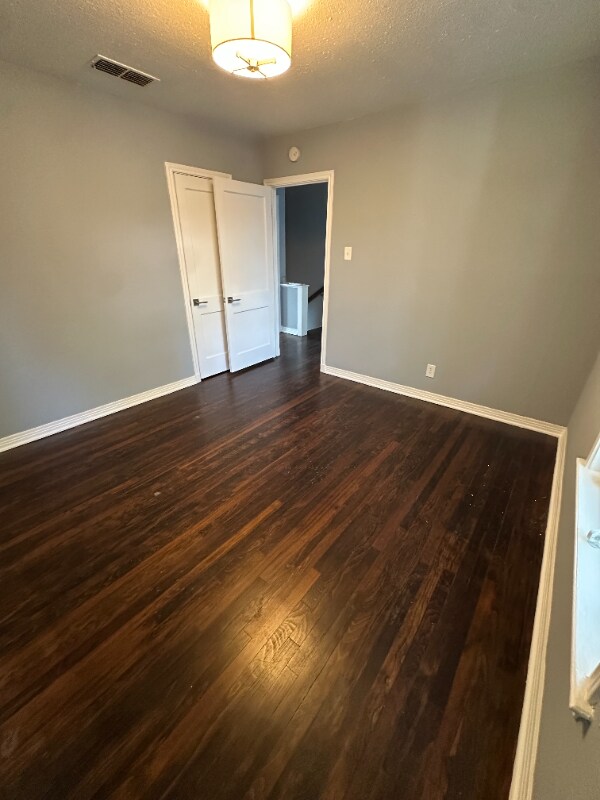 Building Photo - 6328 Bordeaux Ave