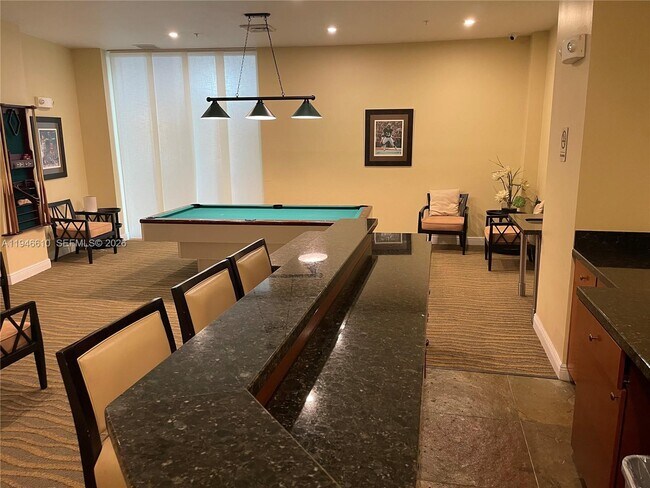 Building Photo - 1745 E Hallandale Beach Blvd