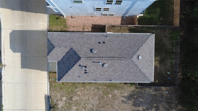 Building Photo - 3316 Vine Ter Trce