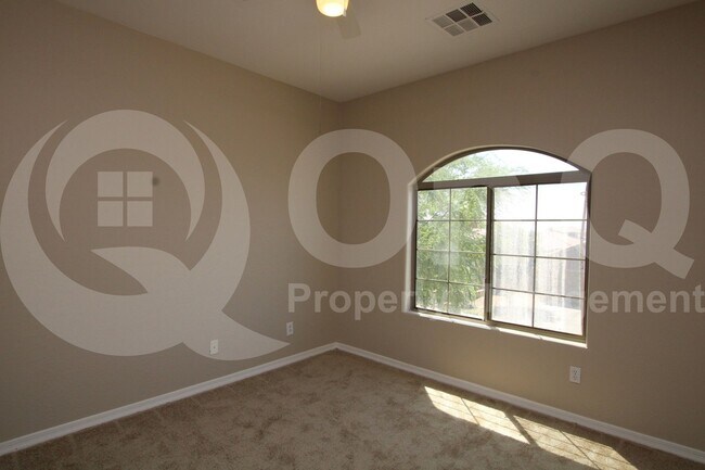 Building Photo - 12204 W Ocotillo Ln