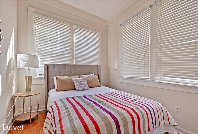 Building Photo - 3 br, 2 bath House - 179 Queen Street 2