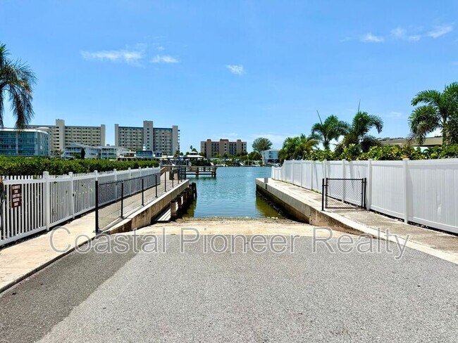Building Photo - 14903 Imperial Point Dr N