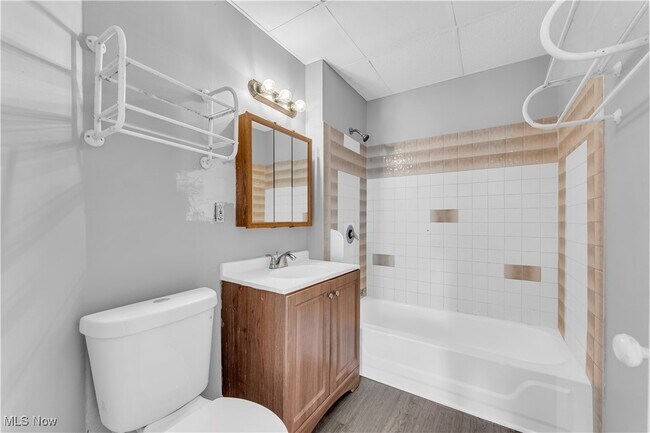 Building Photo - 13437 Kirton Ave