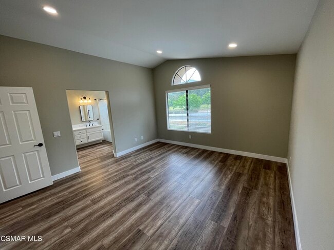 Building Photo - 429 Dante Way