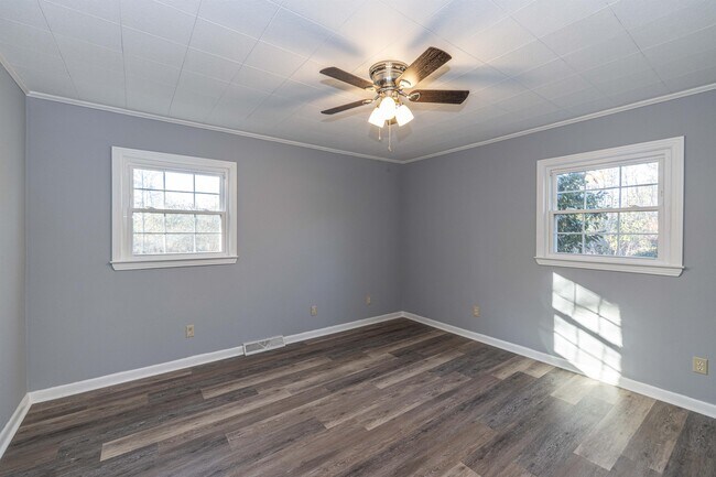 Building Photo - 6381 NC-73